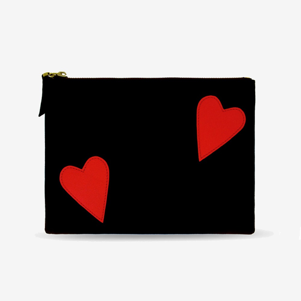 RED HEARTS BLACK CLUTCH